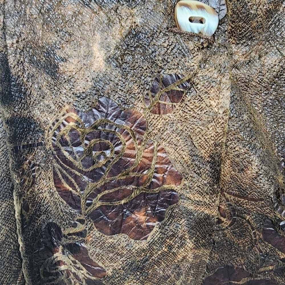 True Grit Mobwife Faux Fur Rose Embossed Coat Size M - Picture 7 of 14
